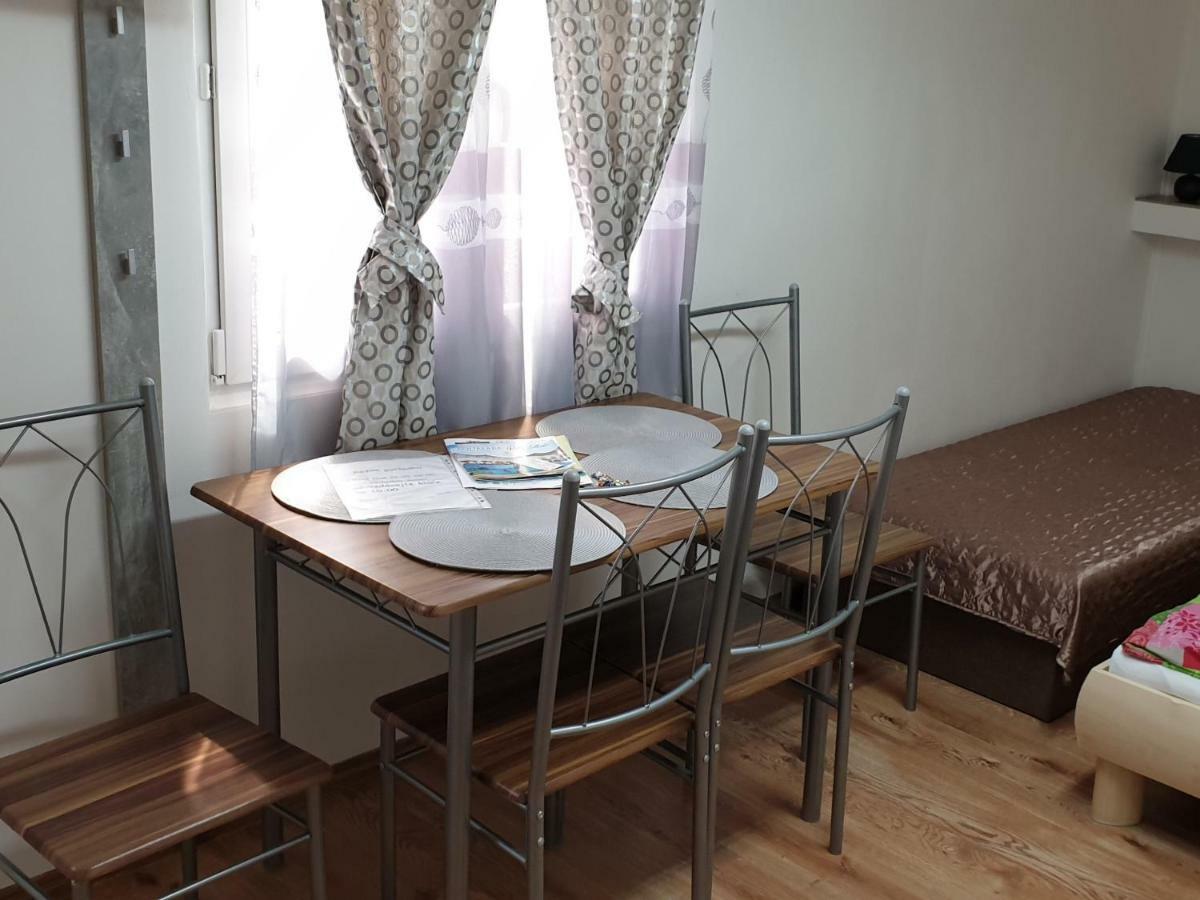 Melanie Apartman Veľký Meder 外观 照片